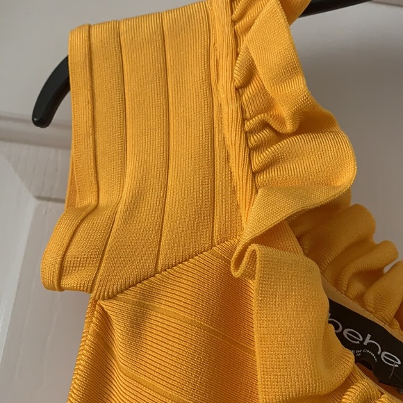 Stunning Bebe dress - Picture 6 of 16